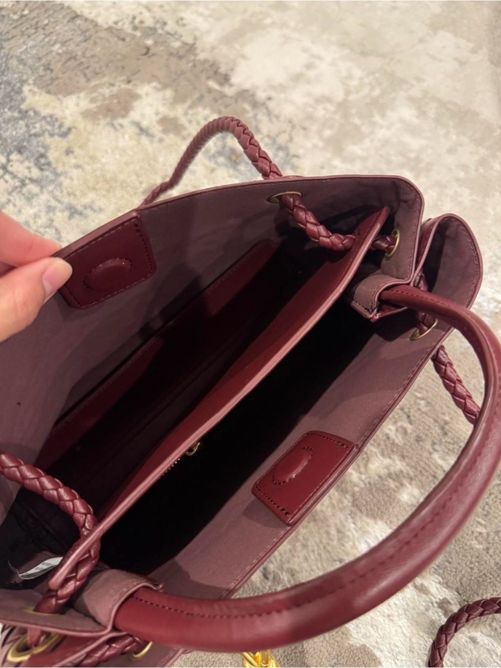 Woven Leather Shoulder Bag in Burgundy Brandnew - Picture 7 of 7